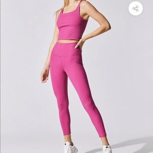 Carbon 38 magenta Ribbed Workout Set